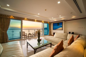 Patong Tower Duplex Seaview 4BR-2902